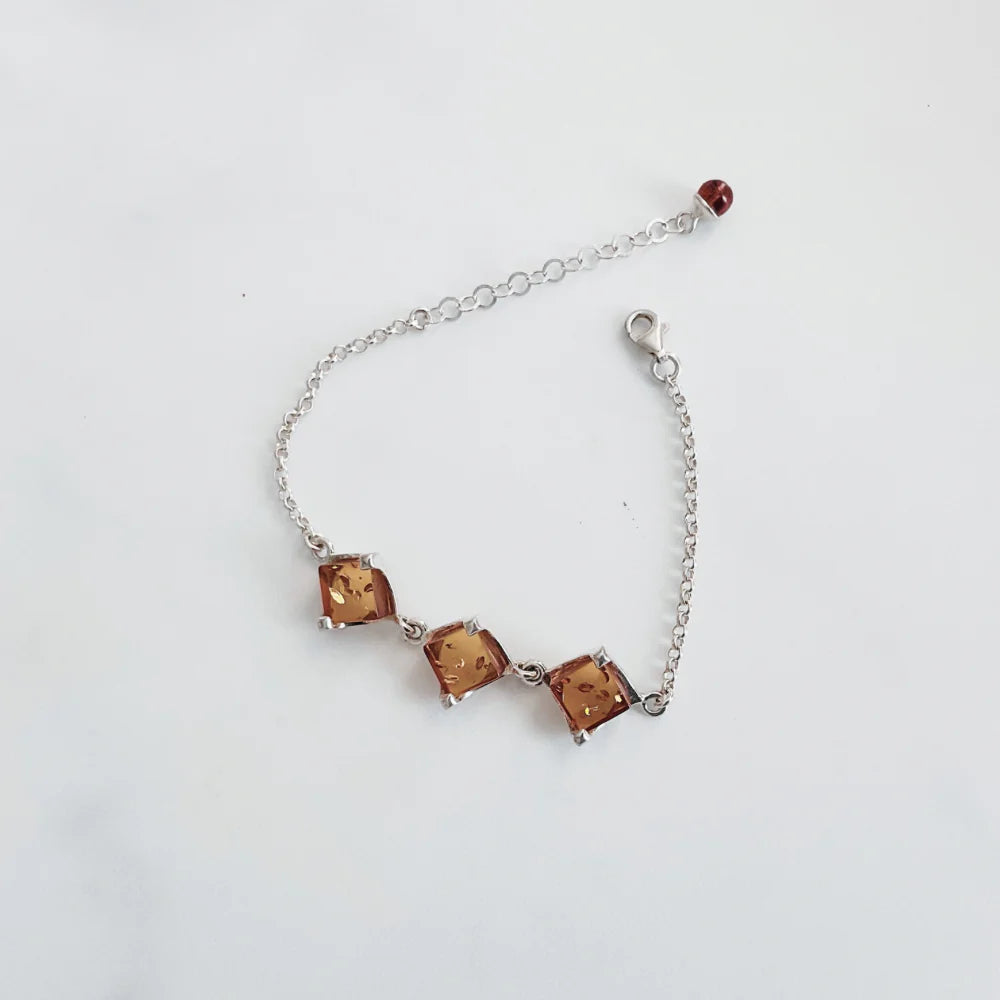 Sterling Silver and Amber Bracelet. Chain style