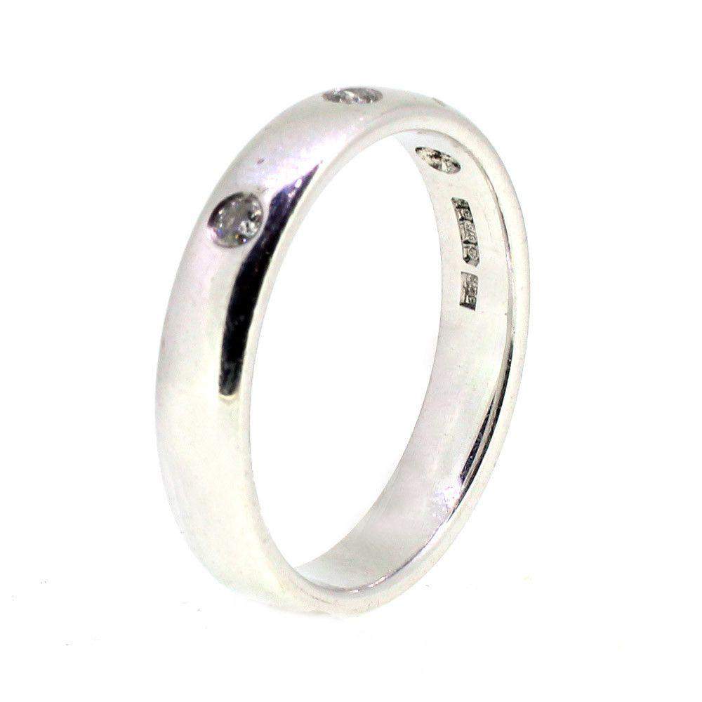 9 carat white hot sale gold wedding band